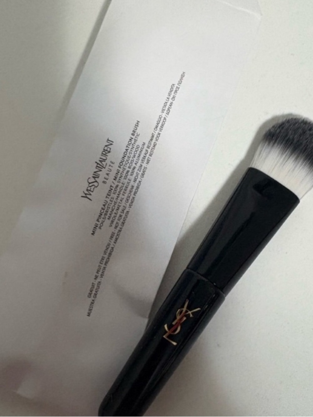 Yves Saint Laurent Beauté mini Brush - Picture 3 of 7